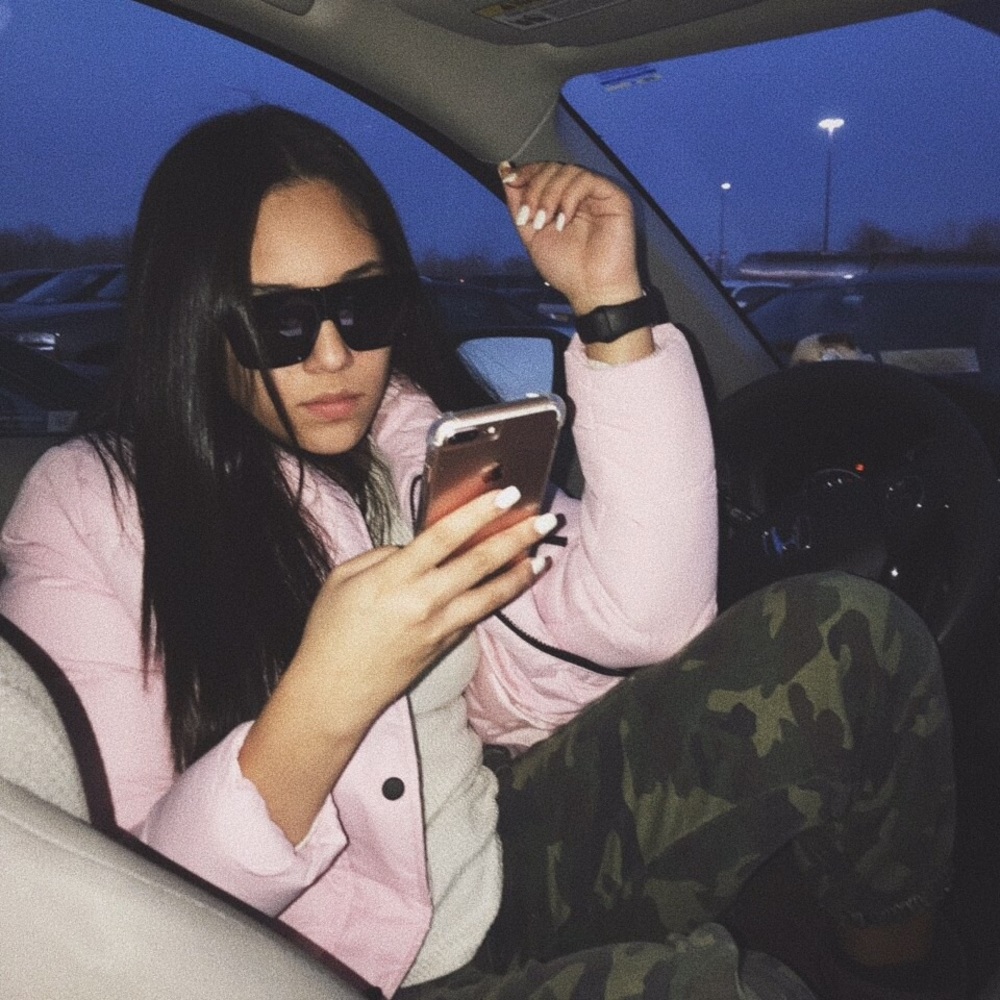 Meet your Posher, Samantha